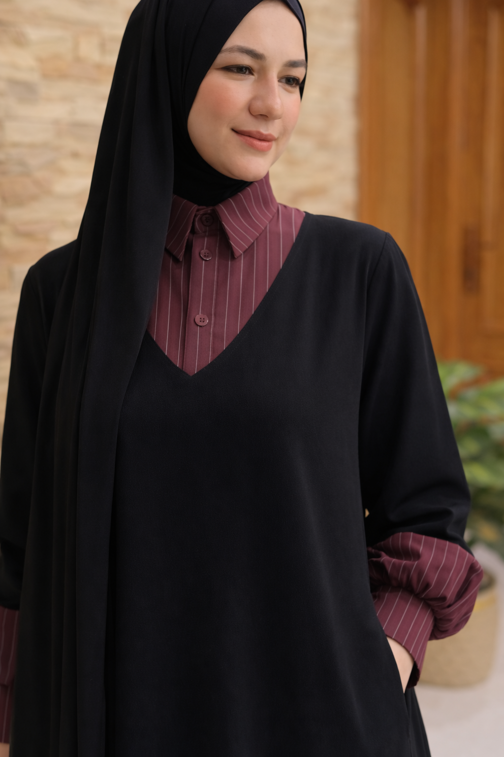 Wakar Dress | Elegant Modest Black Maxi